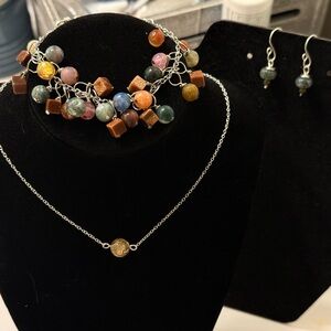 Handmade 3 piece necklace,Bracelet and earring set with semiprecious gemstones